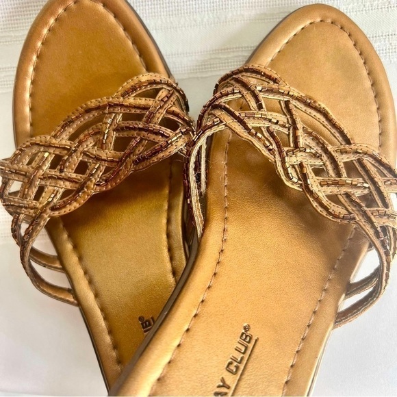 $5 ADD ON with $15+ Bundle Platform Wedge Beaded Sandal Bronze Sz 6 - Picture 10 of 12